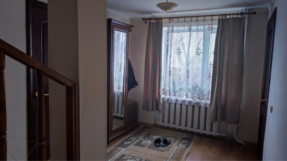 Продам 2 этажный дом