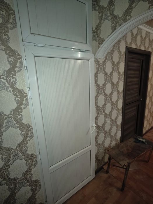 Пластиковые двери