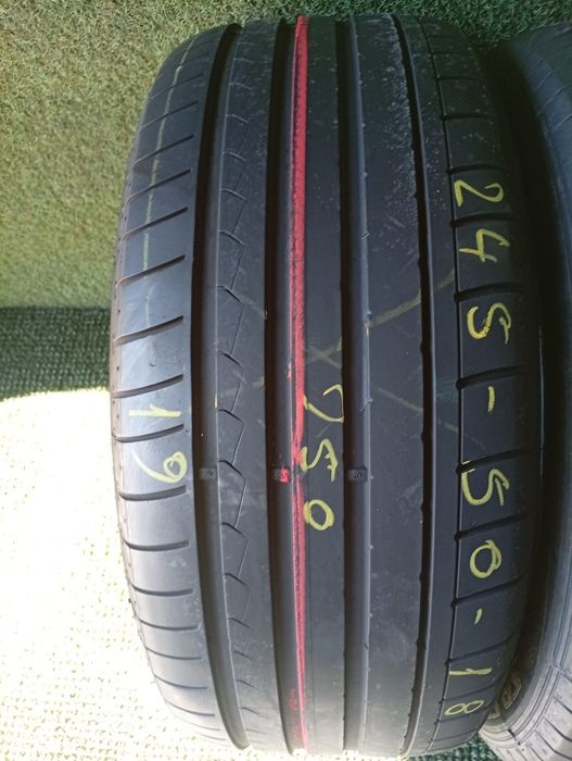 245 50 18 Dunlop