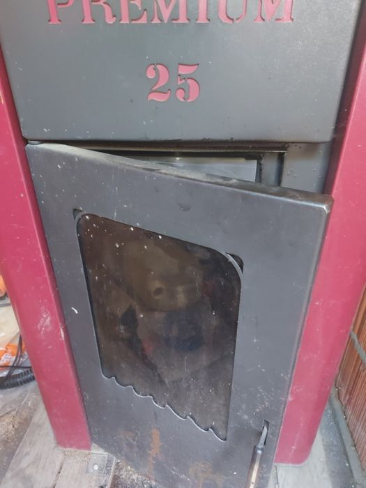 Vand termo șemineu pe peleti