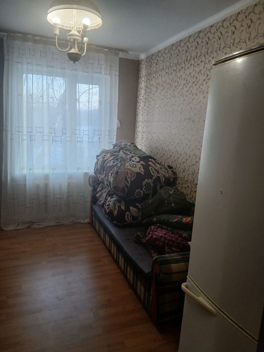 Мебел спальни и диван