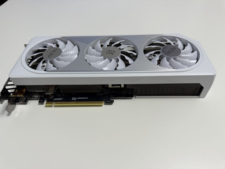 Placa video gigabyte geforce RTX 4060 Ti cu GARANTIE inca 24 luni!