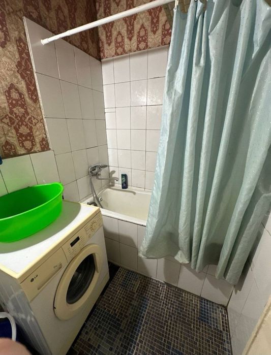 ^Метро Мирзо Улугбек‼️2в3-комнат,1етаж+Парковка есть балкон срочно