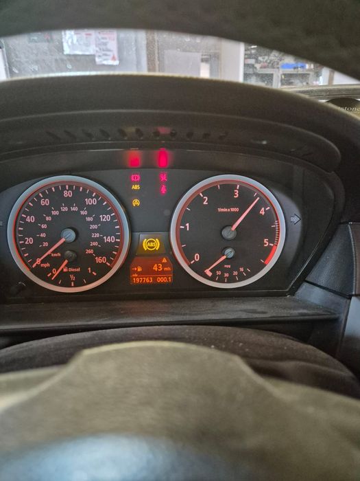 Vând volam bmw e 60 "M"