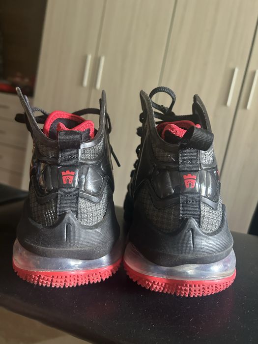 Nike Lebron XIX 38н