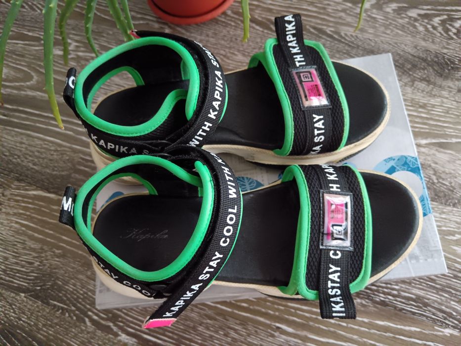 Сандалии для девочки