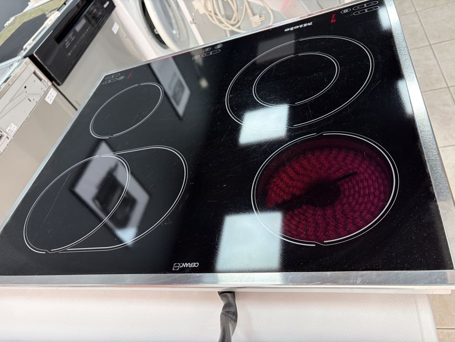 Miele KM 547 стъклокерамичен плот за вграждане/24 мес гаранция