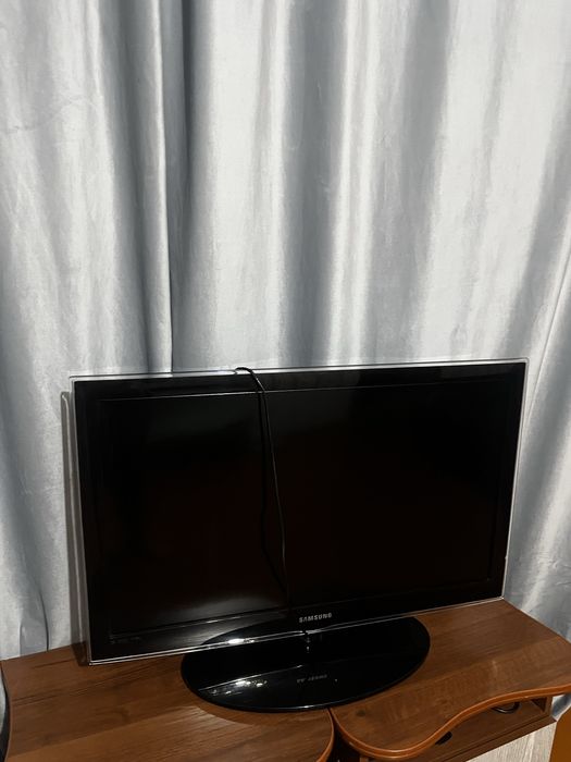 Продам телевизор samsung