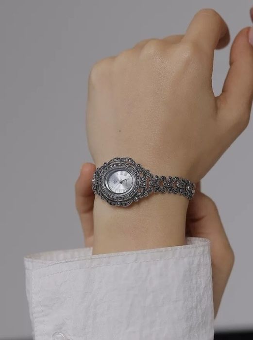 925 пробалы күмістен жасалған сағат. Бағасы 100.000тг