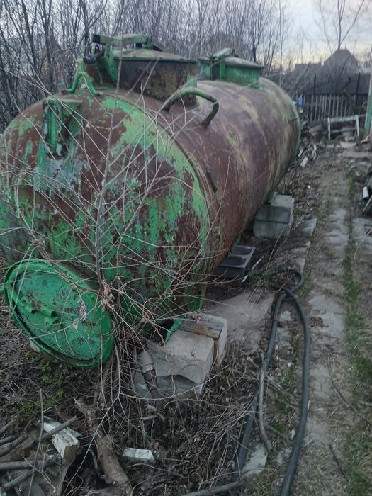 Продам цистерну бочку