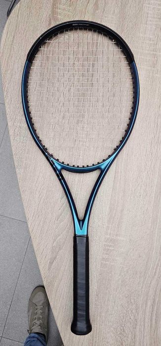 Продавам тенис ракета Wilson Ultra V4