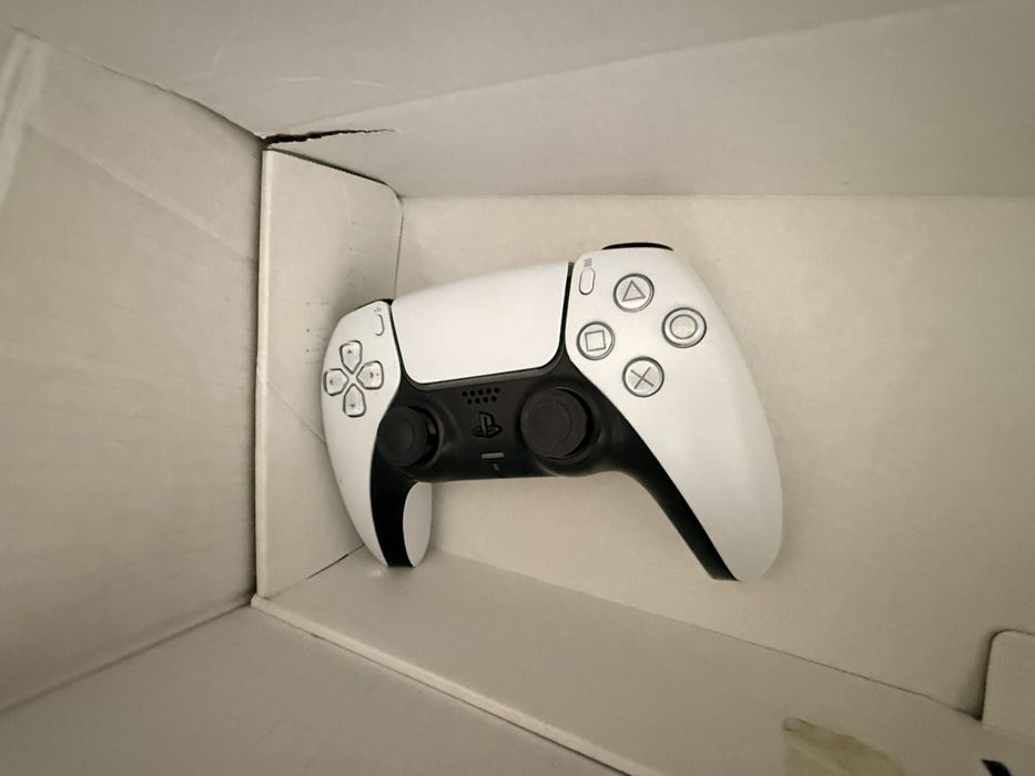 продам playstation 5