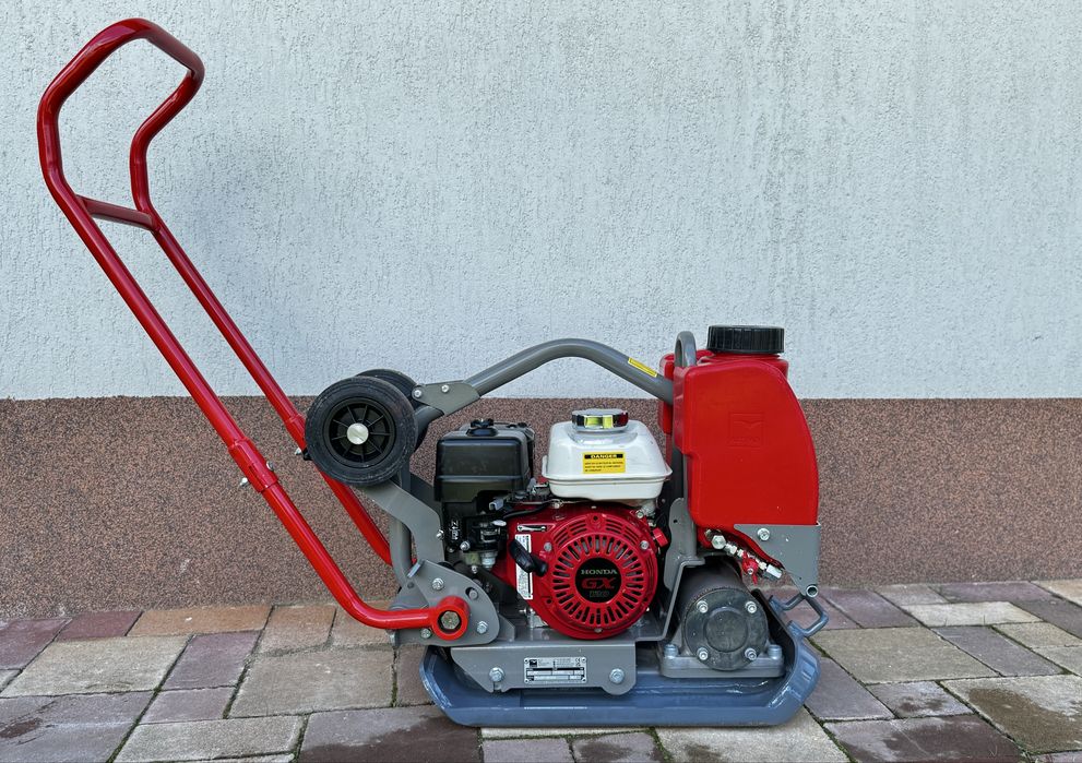 Placa compactoare Altrad Belle PCU07, NOUA! Motor Honda GX120, 70kg!
