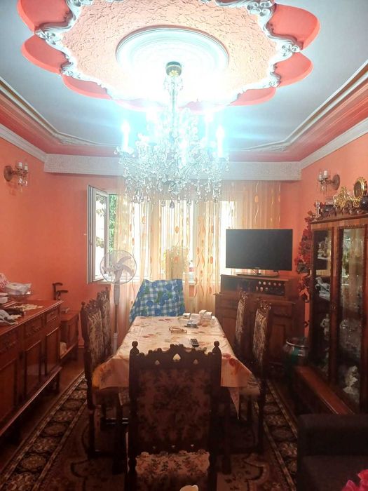 Vand mobila de sufragerie in Sibiu, eleganta  din lemn masiv lucrata  manual la Gherla