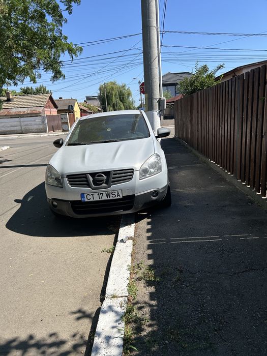Nissan Qasqai 1.5 DCI 2008, 209000 km.  Pret 3500€