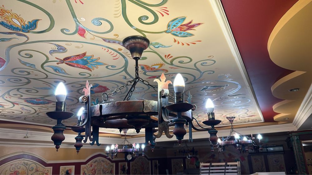 Продам люстры разные дерево метал