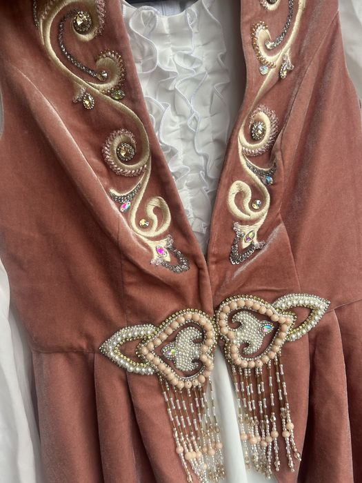 Қазақша көйлек кәжекеймен сатылады