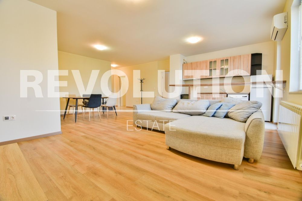 Дава се под наем Двустаен апартамент в София, Витоша - 75 кв.м за 648.21 € - Снимка #1