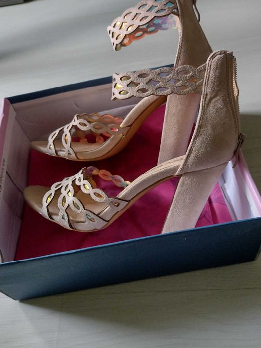 Дамски сандали велур