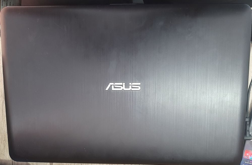 Ноутбук Asus сатылады