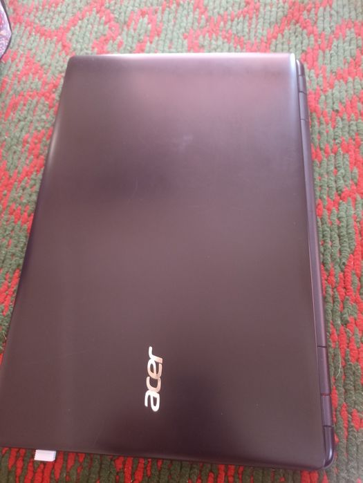 Ноутбук Acer Aspire E5-571 | i3 | 8GB RAM | Настроен под игры и работу