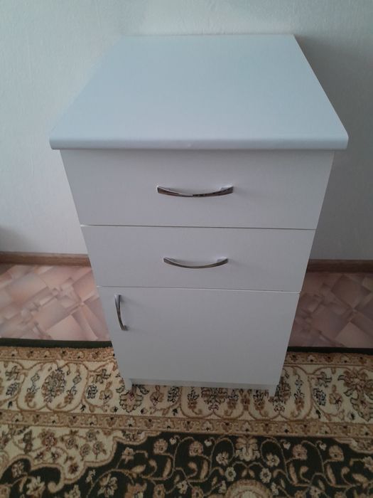 Продам тумбочку в отличном состоянии