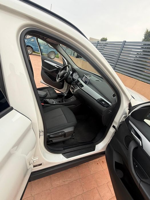 BMW X1 Facelift X Drive plug în hibryd