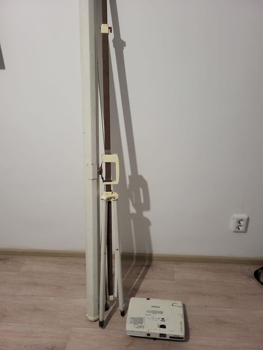 Мултемидинный видео проектор