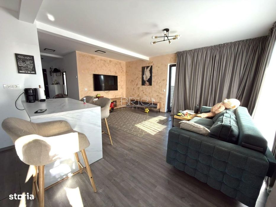 Casa, 90mp, 3 camere, 3 bai, cu Garaj si Curte