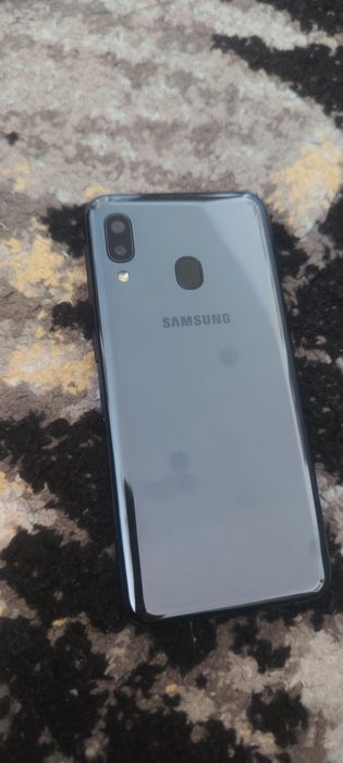 Samsung A20e stare foarte bună