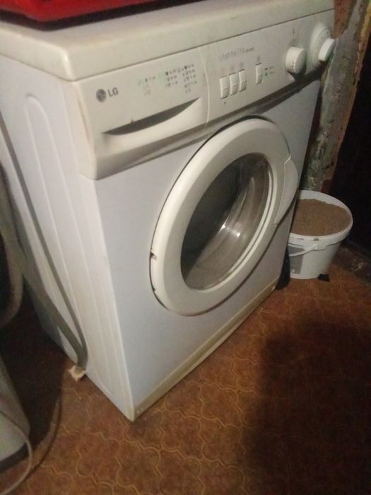 Срочно продам машинку автомат