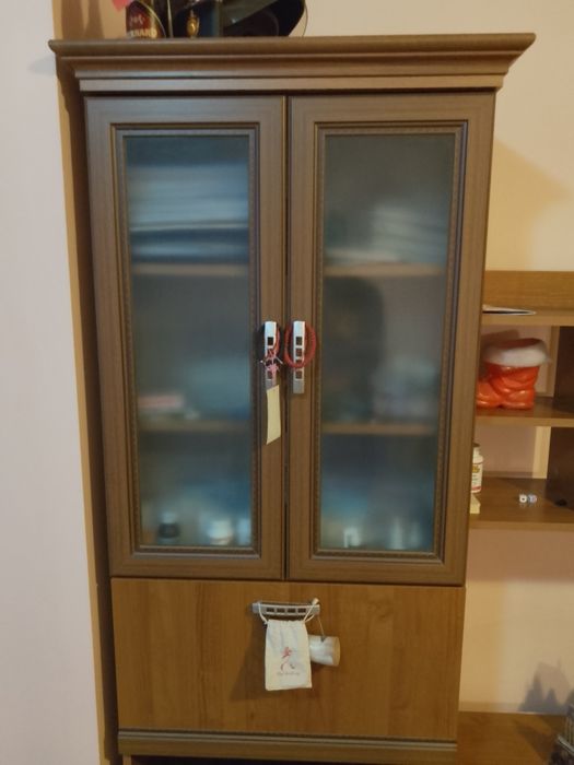 Дървена холна секция