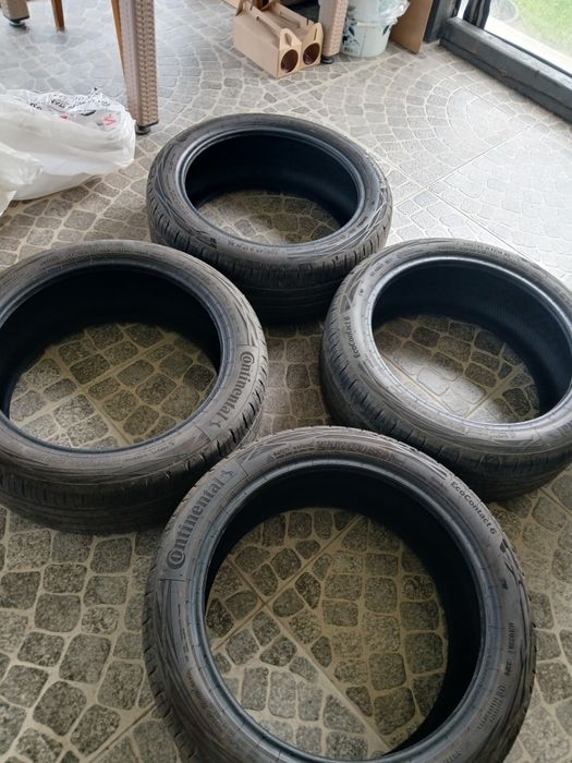 Vând 4 cauciucuri Continental  ecocontact 6 de varact