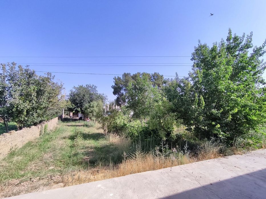 Уй сотилади 20 сoтих ер