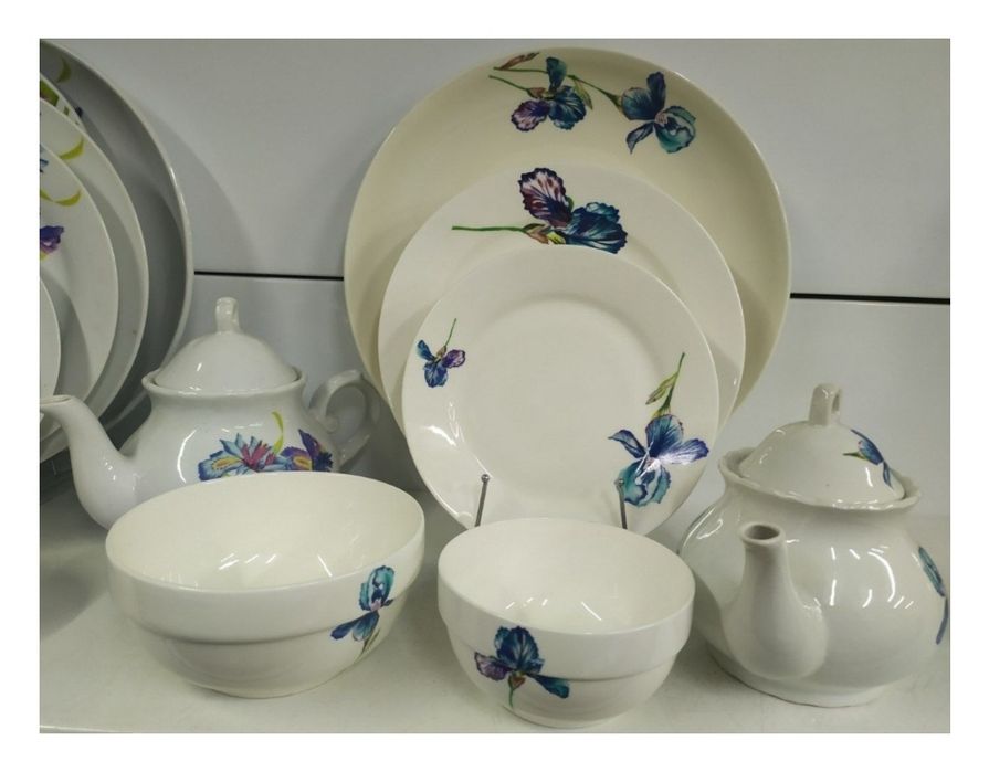 Столовый сервиз 51 предмет