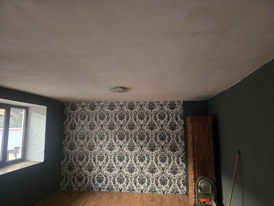 Ciclova Romana, casă locuibilă,toate utilitățile, camere noi,.