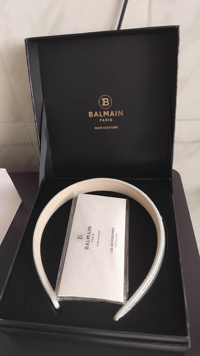 Оригинална диадема на Balmain