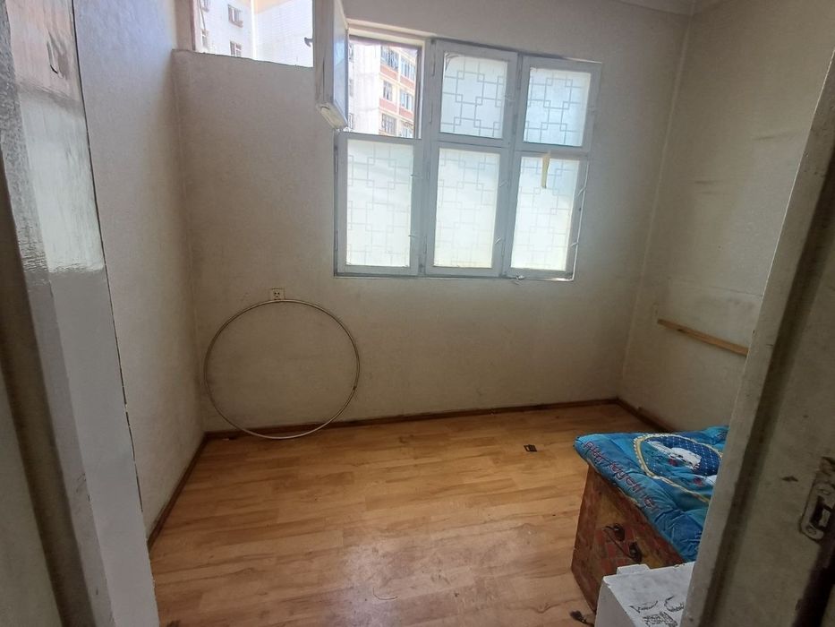 Продаётся квартира. Сергели 5 3/3/9. ( 85кв.)+лифтовая,