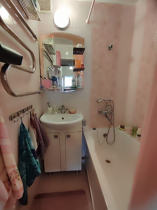 Продается 3-комн (3-19, 4 эт)