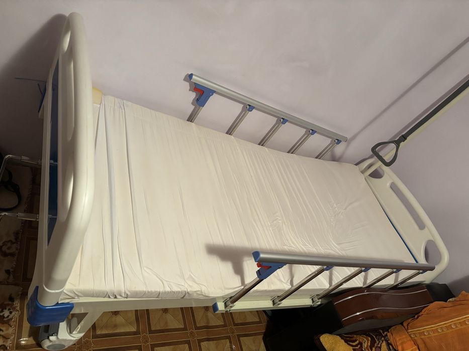 Pat medical articulat – aproape nou (folosit 1 lună)