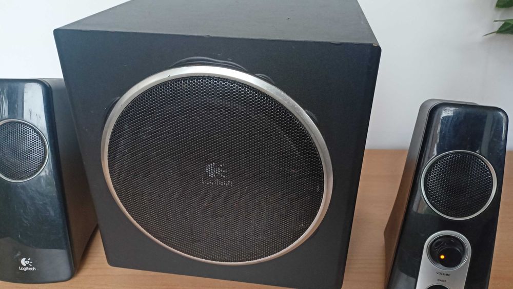 Vand boxe PC Logitec Z523 (2.1)