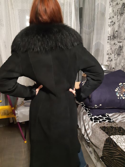 Дубленка зимняя черная