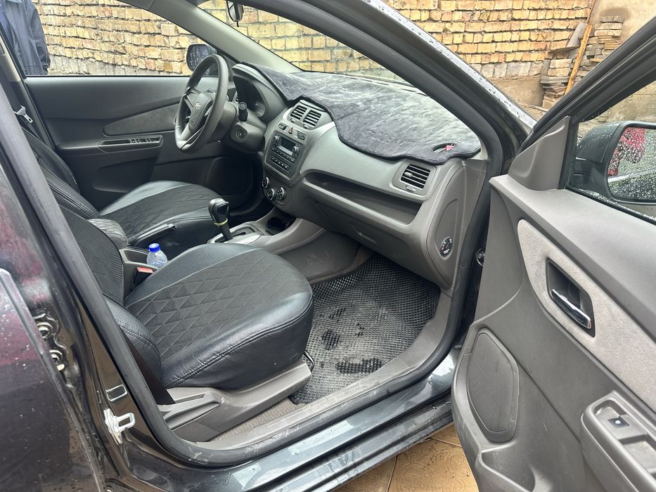 Chevrolet Cobalt 2025 — 8