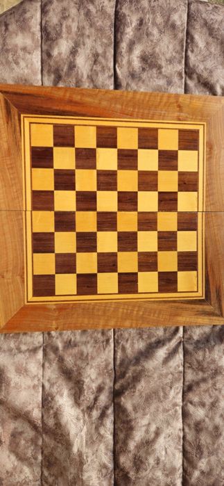 Игра Шахмат и табла