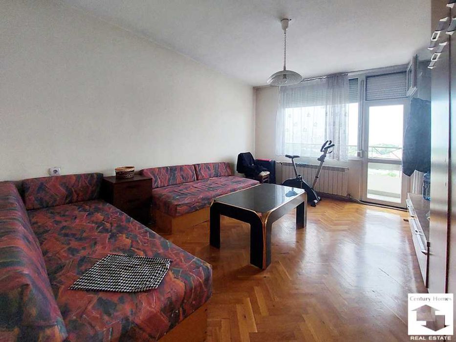 Продава се Четиристаен апартамент в Горна Оряховица - 110 кв.м за 1010 €/кв.м - Снимка #1