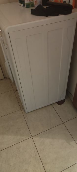 Mașina de spălat Indesit?