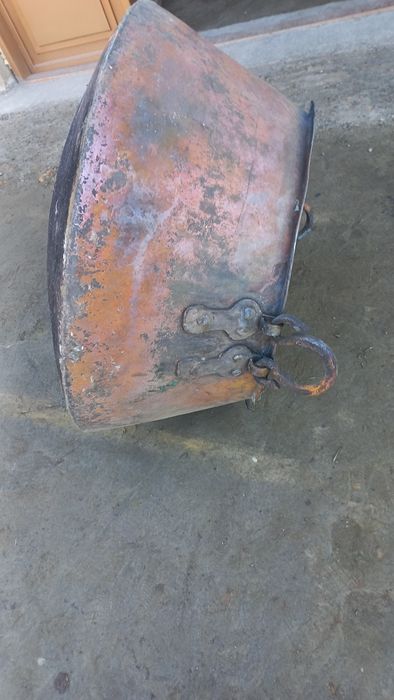 Мис козон сотилади