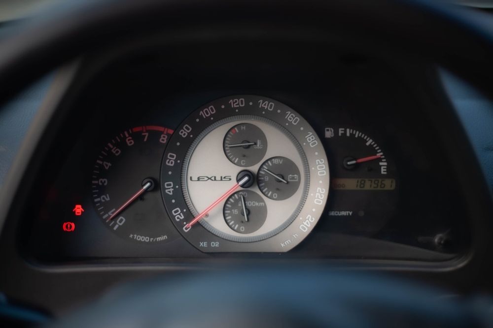 1999 Lexus is200 manual