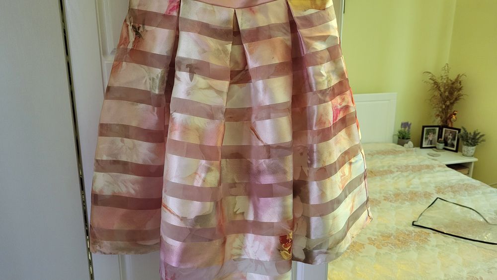 Рокля пепел от рози/пудра с цветя