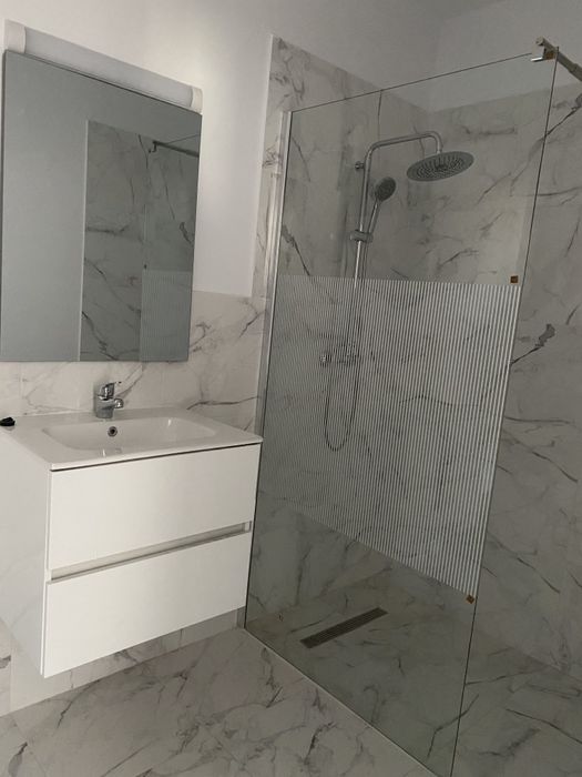 Apartamentul nou zona Arex